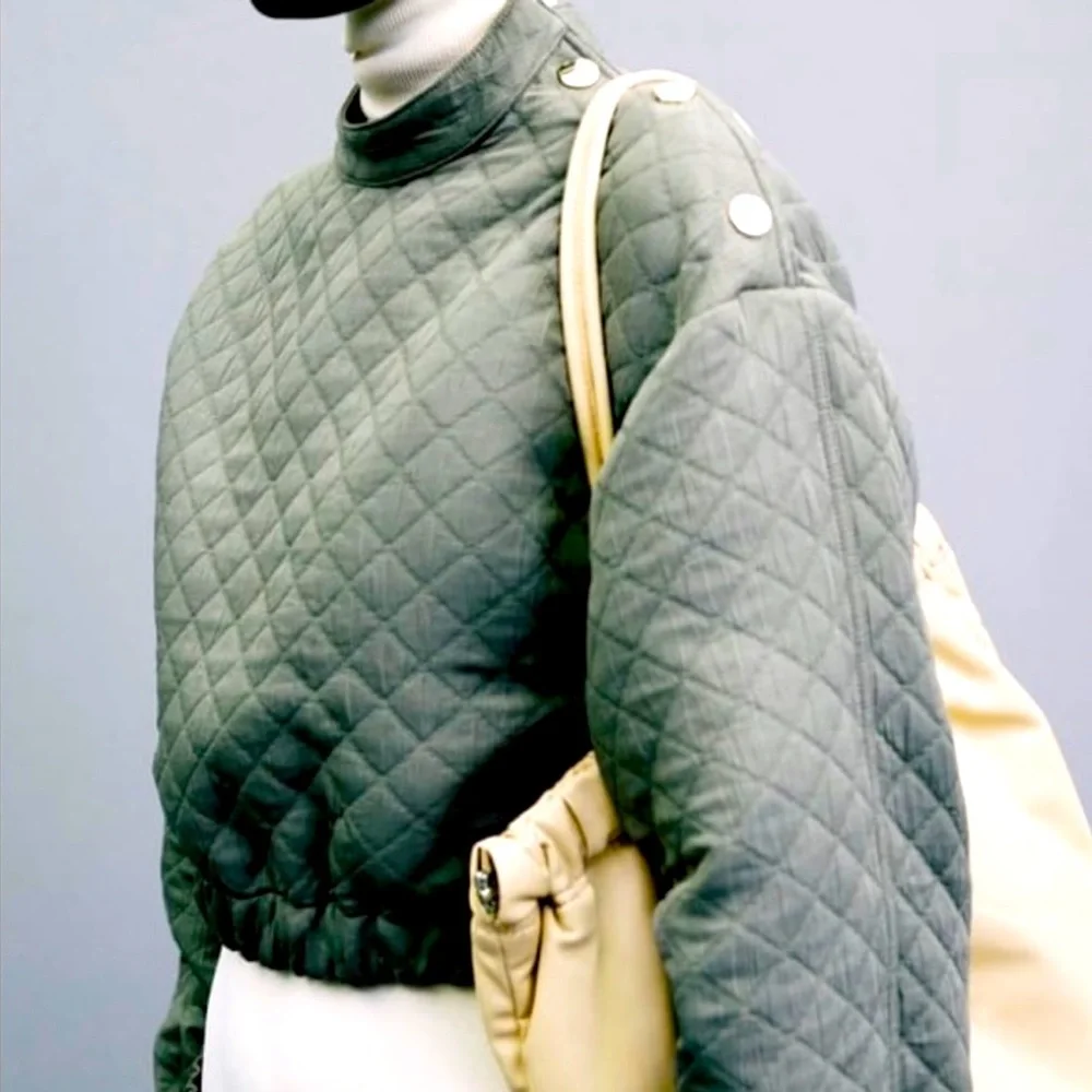 Zara Quilted Cropped top - Picture 1 of 5